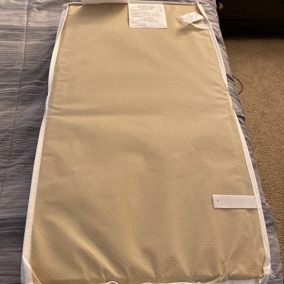 Changing diaper pad - Picture 3 of 6